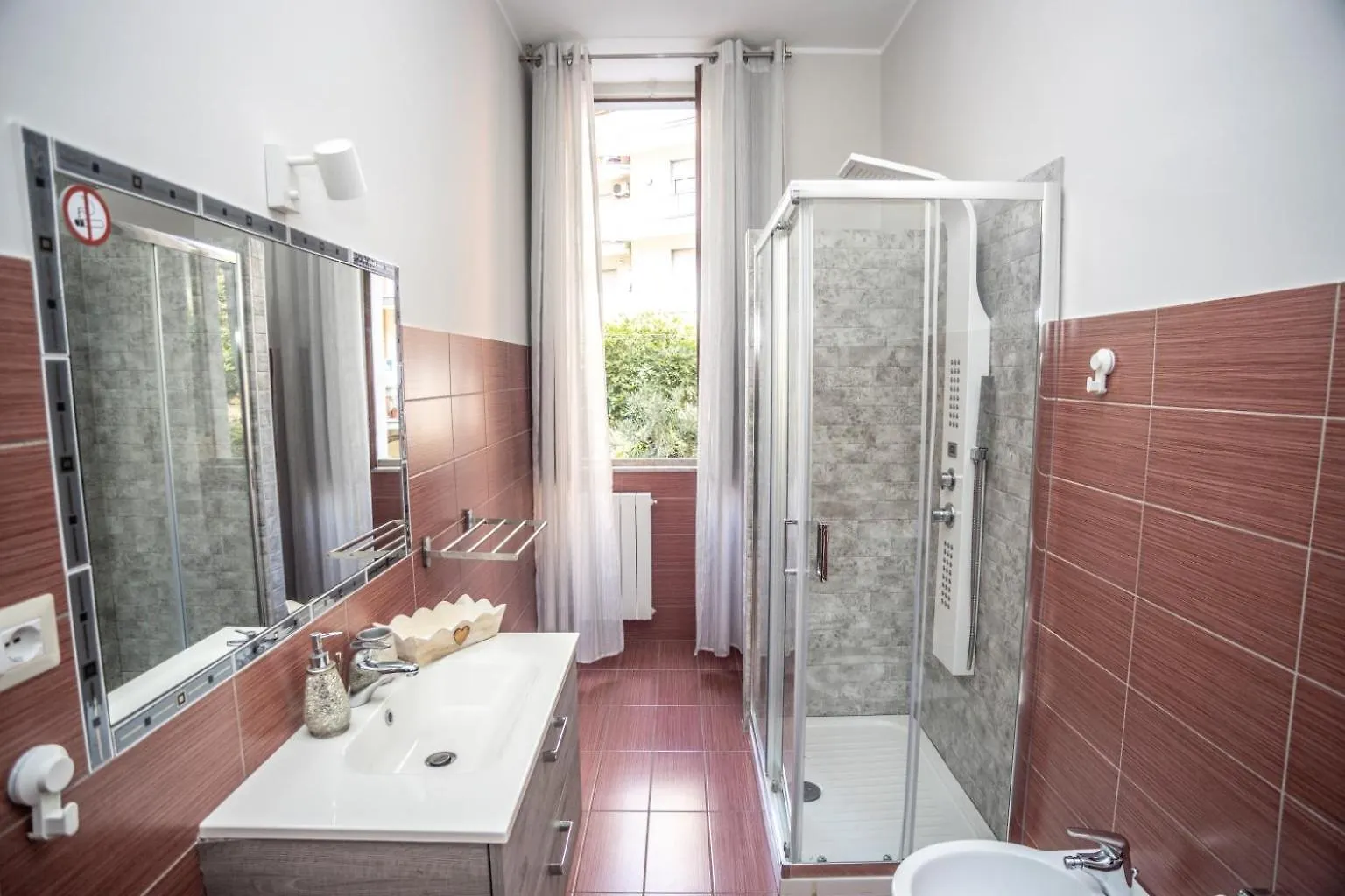 Shr-Sicily Holiday Rooms Catane